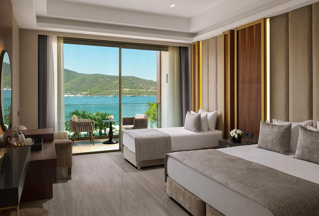 Vogue Hotel Supreme havuz